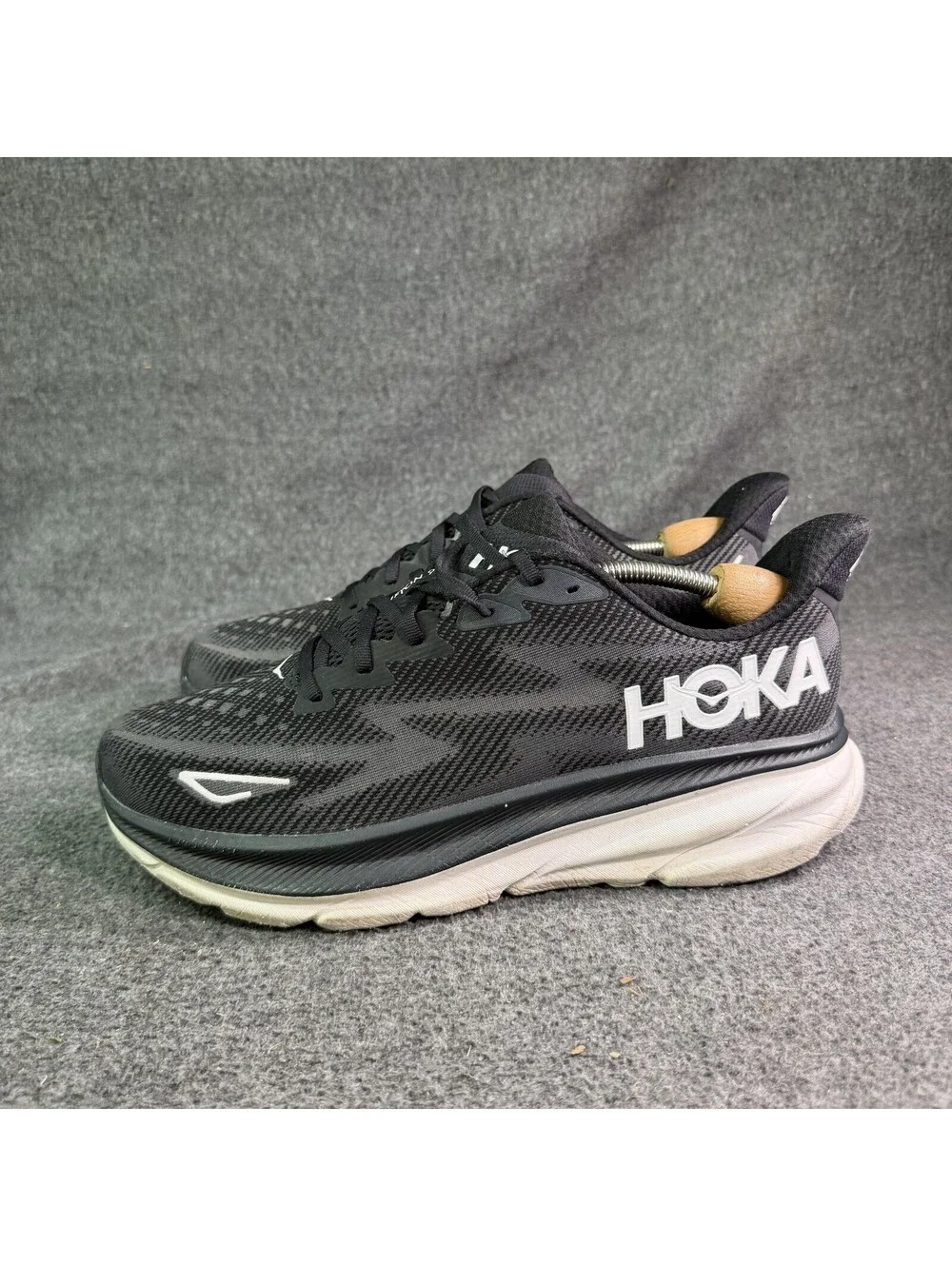 Hoka One One Clifton 9 Black White Shoes Mens Size 12 Running Sneakers 1127895